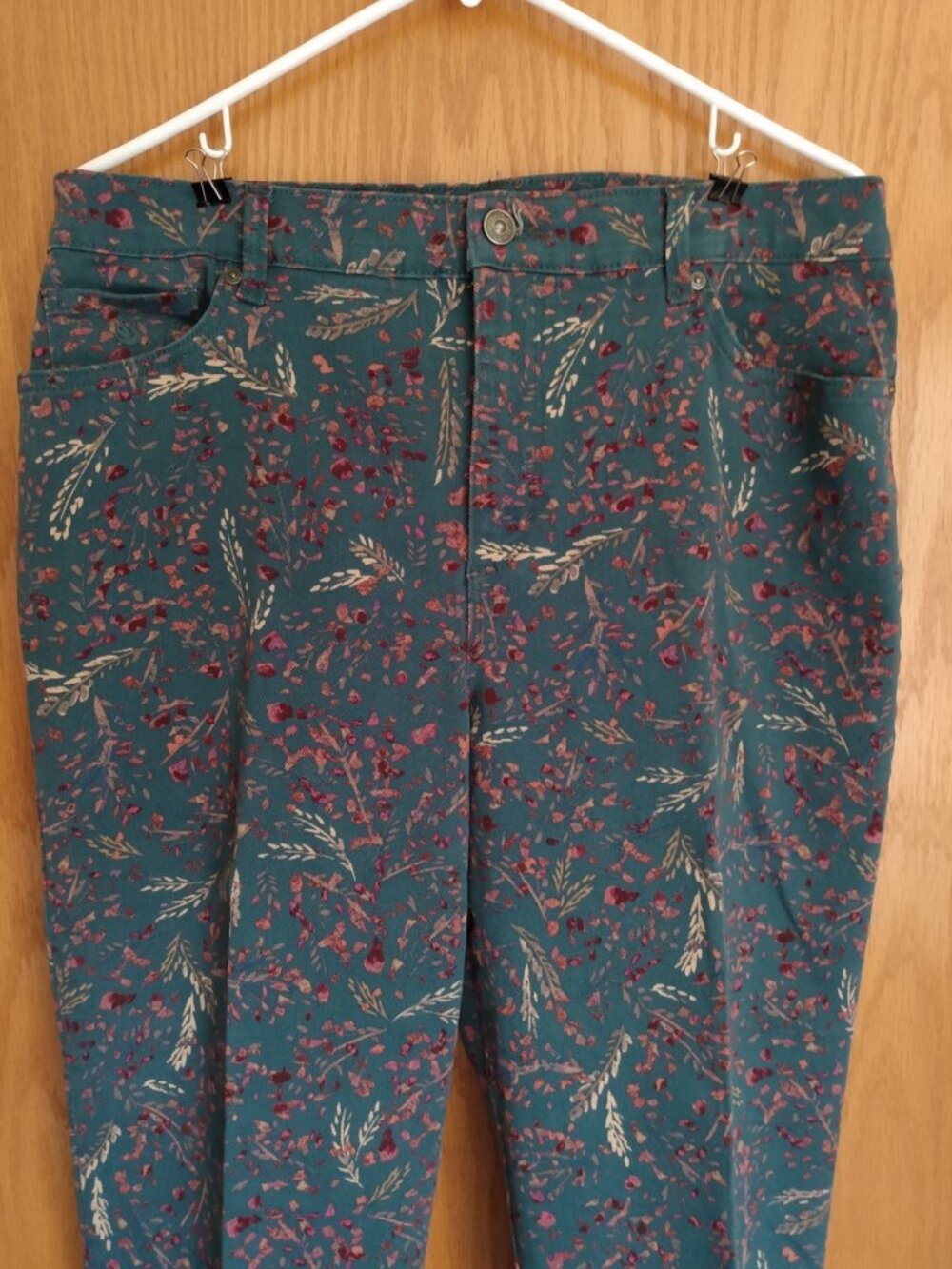 Gloria Vanderbilt Floral Blue Print Stretch Size 12 Straight Amanda Jeans NWOT